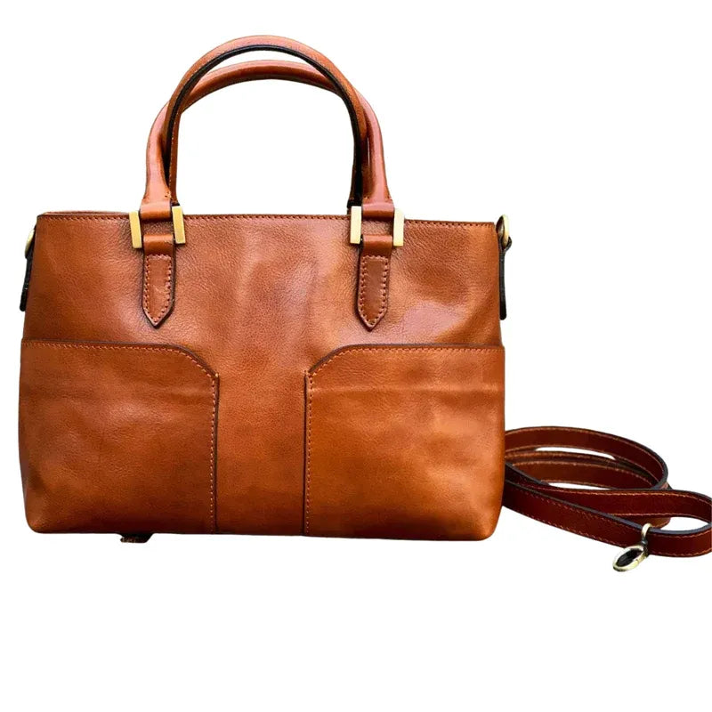 Vegetable-Tanned Leather Handbag with Zipper – 21 × 32 × 11 cm, Light Brown